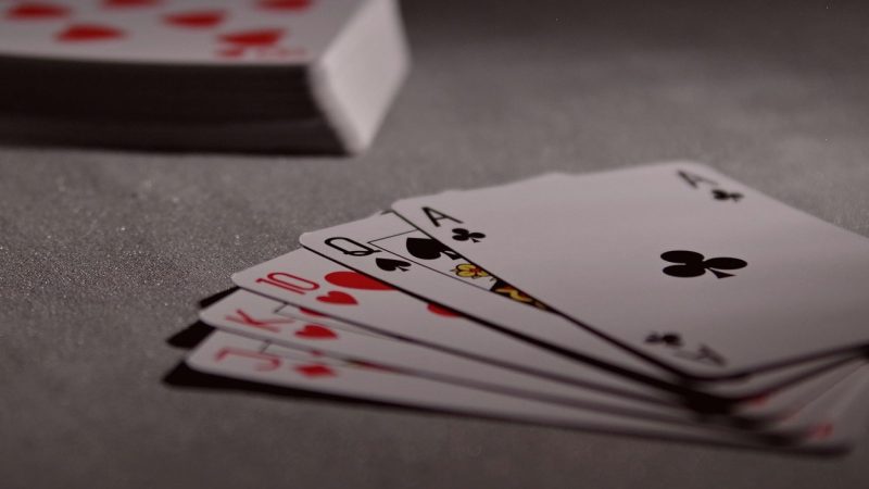 沙巴体育官网深度解读：FunkyGames桌游对人际关系的双重影响——社交纽带与潜在危机